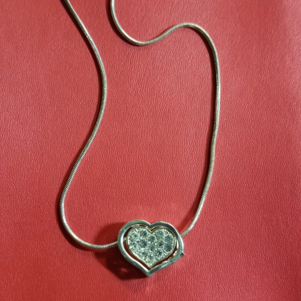 Girls heart necklace